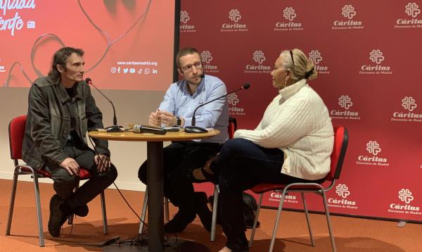 tertulia-radio-caritas-madrid-pobreza