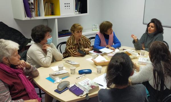 escritora-maria-montesinos-con-mujeres-alonso-cano